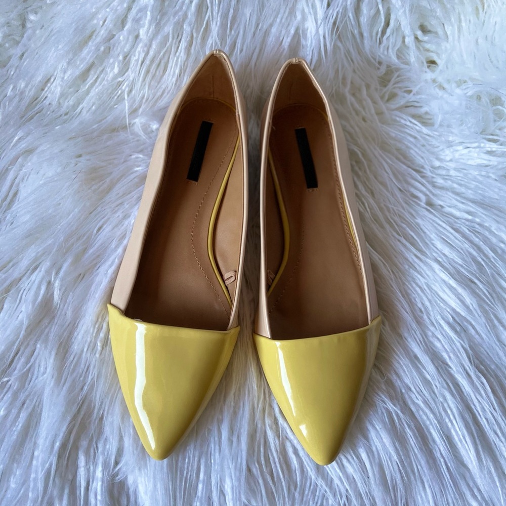 SOLD! Zara Flats - Picture 2 of 9